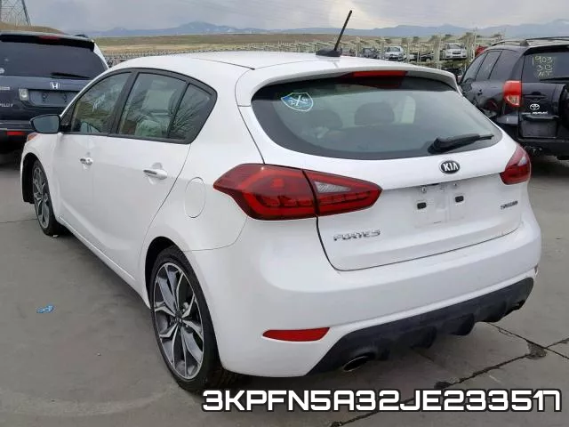 3KPFN5A32JE233517_3.webp