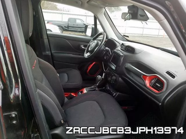 ZACCJBCB3JPH13974_5.webp