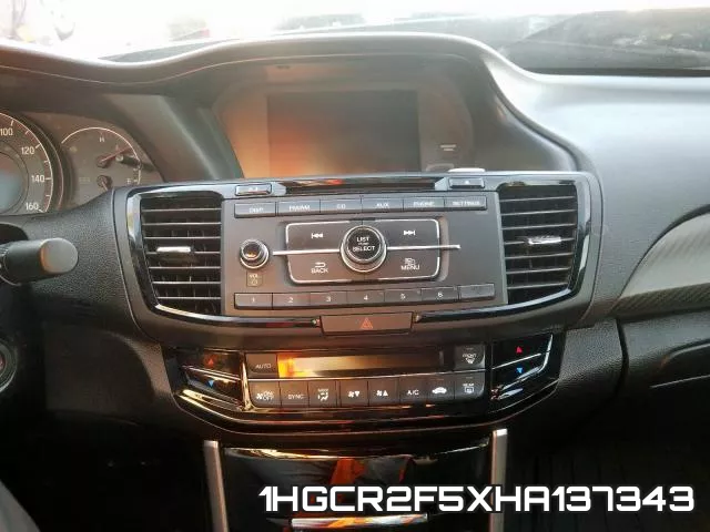 1HGCR2F5XHA137343_9.webp