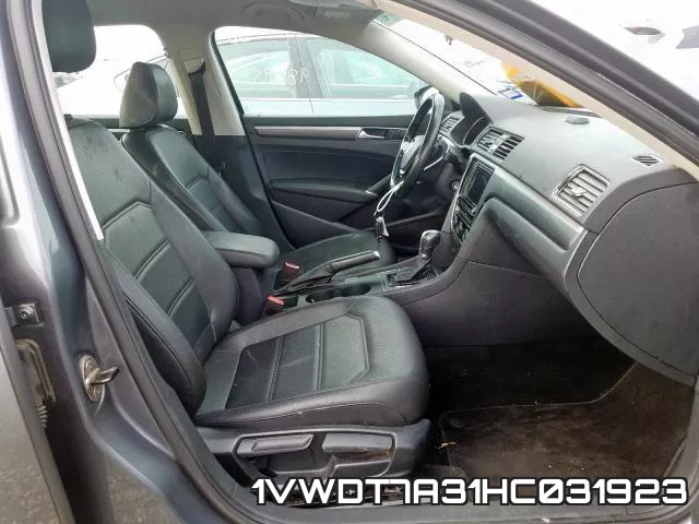 1VWDT7A31HC031923_5.webp