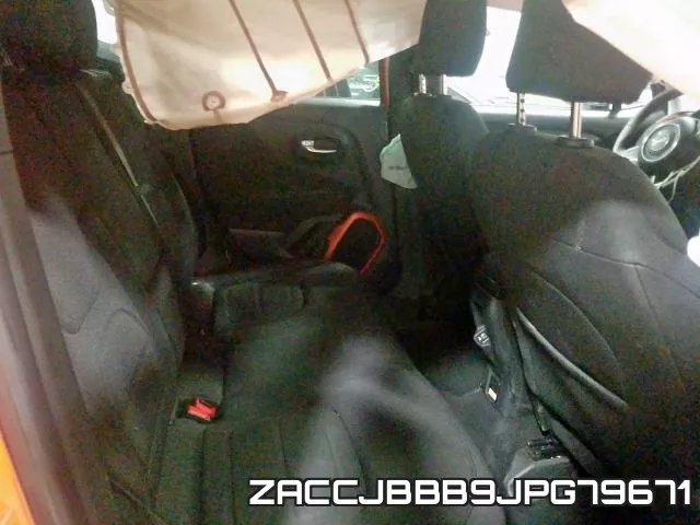 ZACCJBBB9JPG79671_6.webp