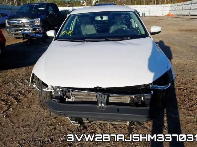 3VW2B7AJ5HM337031_9.webp