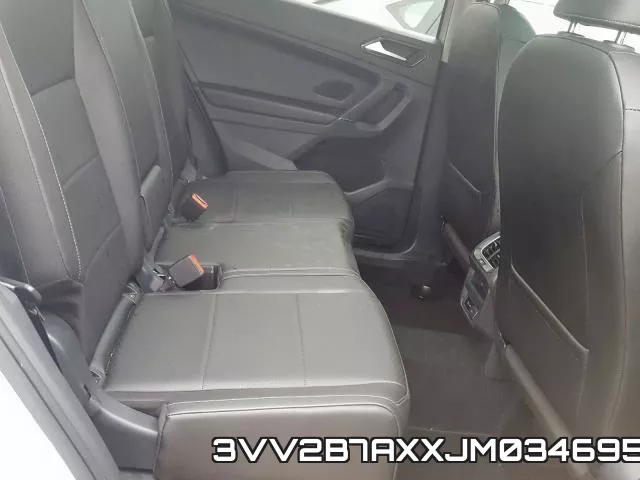 3VV2B7AXXJM034695_6.webp