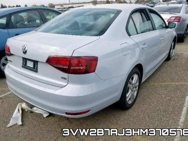 3VW2B7AJ3HM370576_4.webp