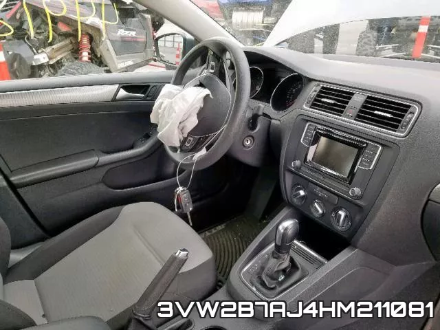 3VW2B7AJ4HM211081_9.webp