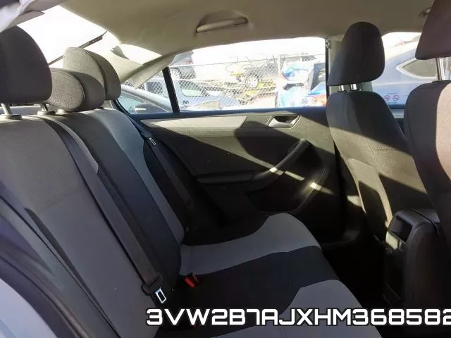 3VW2B7AJXHM368582