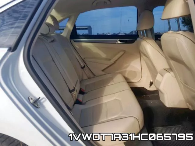 1VWDT7A31HC065795_6.webp