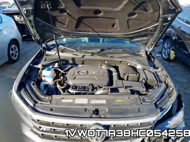 1VWDT7A38HC054258_7.webp