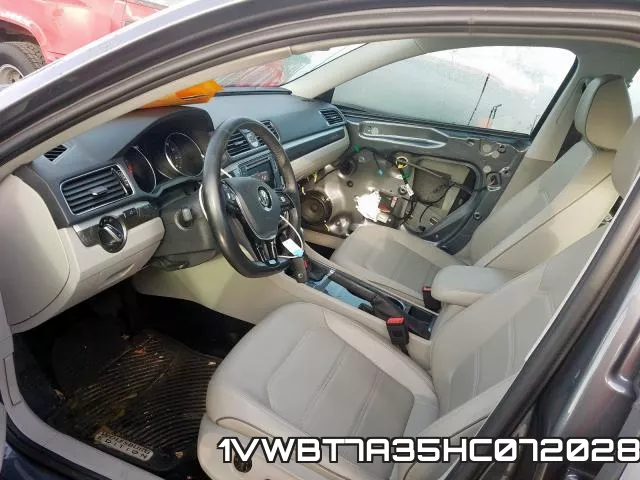 1VWBT7A35HC072028_5.webp