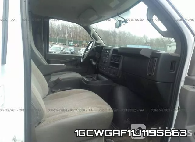 1GCWGAF11J1195663_5.webp