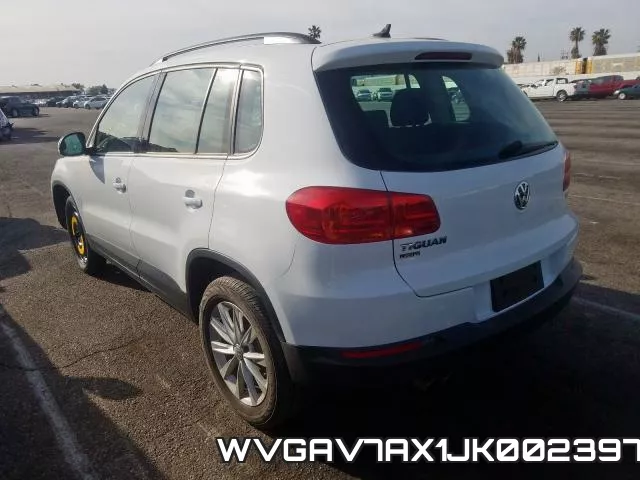 WVGAV7AX1JK002397_3.webp