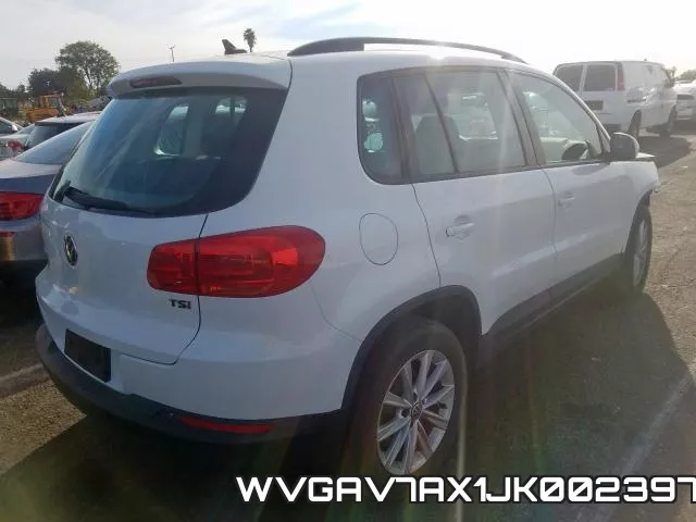 WVGAV7AX1JK002397_4.webp