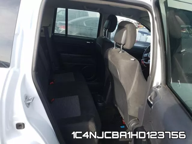 1C4NJCBA1HD123756_6.webp