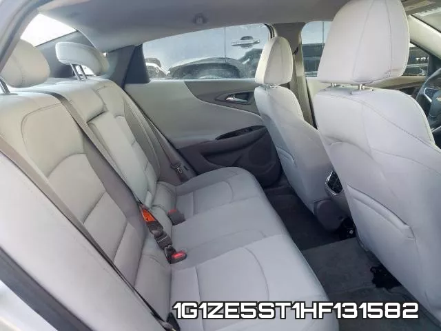 1G1ZE5ST1HF131582
