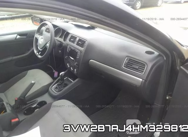 3VW2B7AJ4HM329812_5.webp