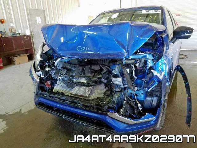 JA4AT4AA9KZ029077_9.webp