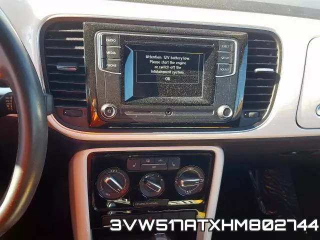 3VW517ATXHM802744_9.webp