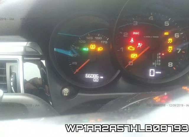 WP1AA2A57HLB08793_7.webp