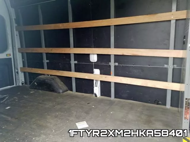 1FTYR2XM2HKA58401_6.webp