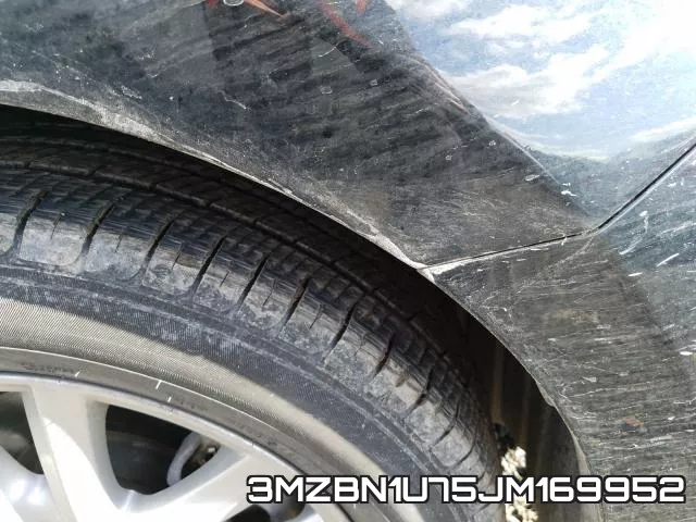 3MZBN1U75JM169952_9.webp