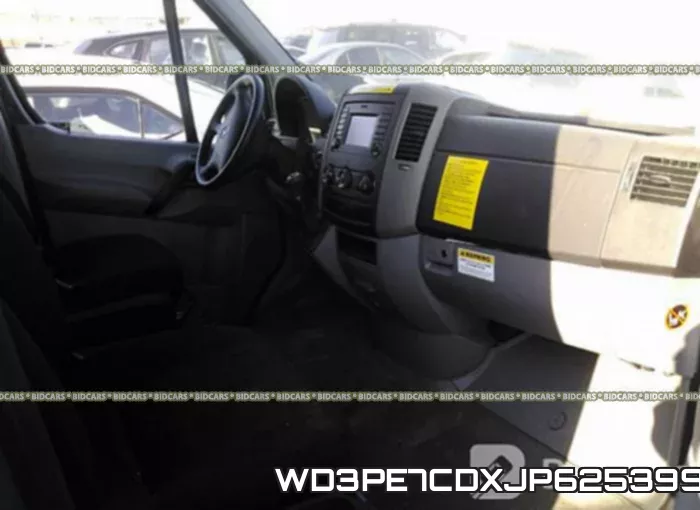 WD3PE7CDXJP625399_5.webp