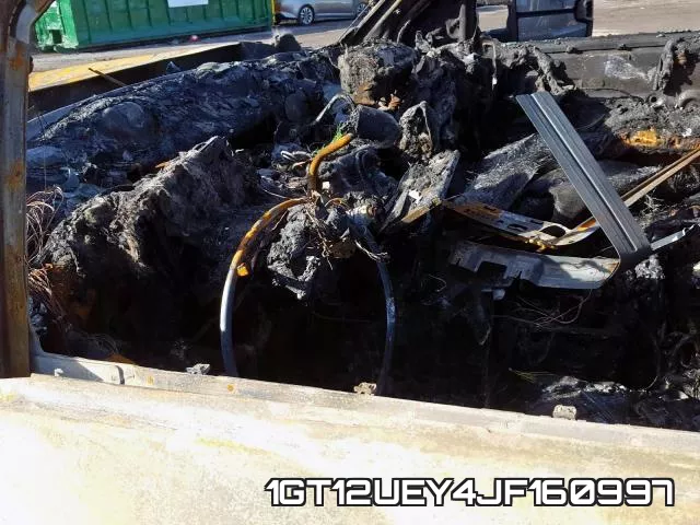 1GT12UEY4JF160997_10.webp