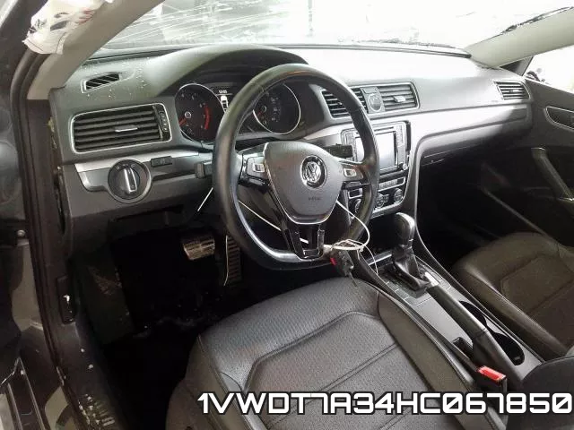1VWDT7A34HC067850_9.webp