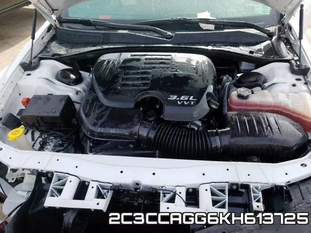 2C3CCAGG6KH613725_7.webp