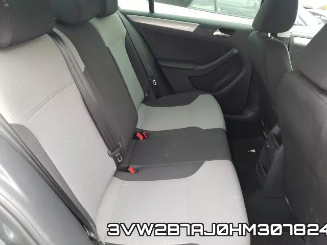 3VW2B7AJ0HM307824