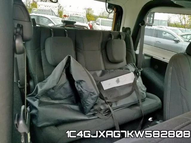 1C4GJXAG7KW582808_6.webp