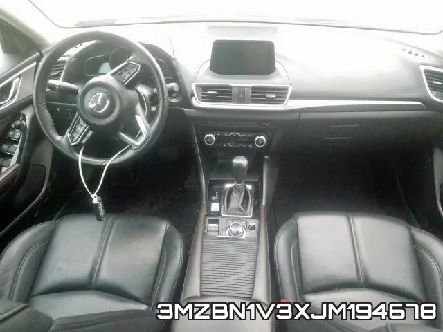 3MZBN1V3XJM194678_9.webp