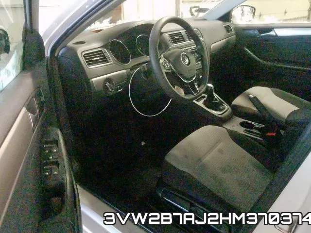 3VW2B7AJ2HM370374_9.webp