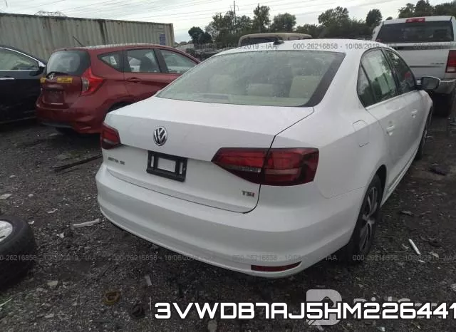3VWDB7AJ5HM226441_4.webp
