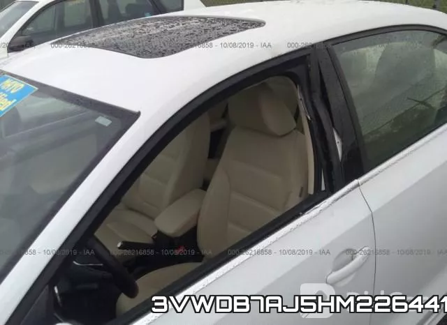 3VWDB7AJ5HM226441_6.webp