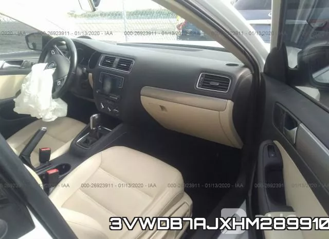 3VWDB7AJXHM289910_5.webp