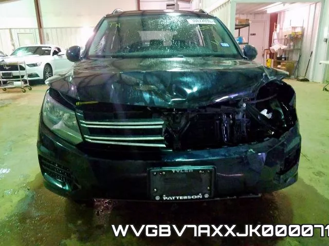 WVGBV7AXXJK000071_9.webp