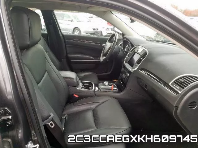 2C3CCAEGXKH609745_5.webp