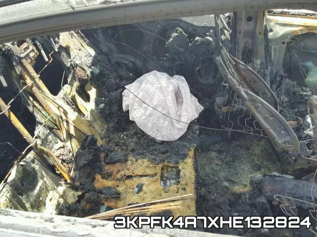 3KPFK4A7XHE132824_6.webp
