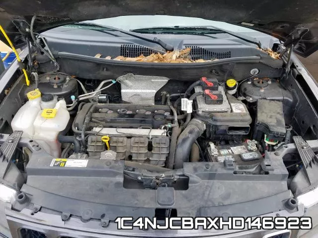 1C4NJCBAXHD146923_7.webp
