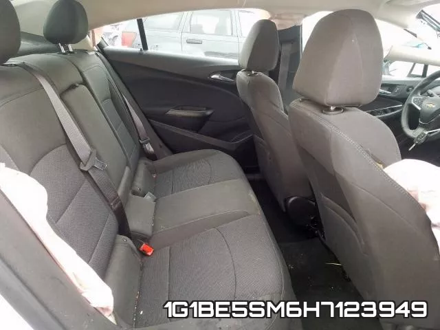 1G1BE5SM6H7123949_6.webp