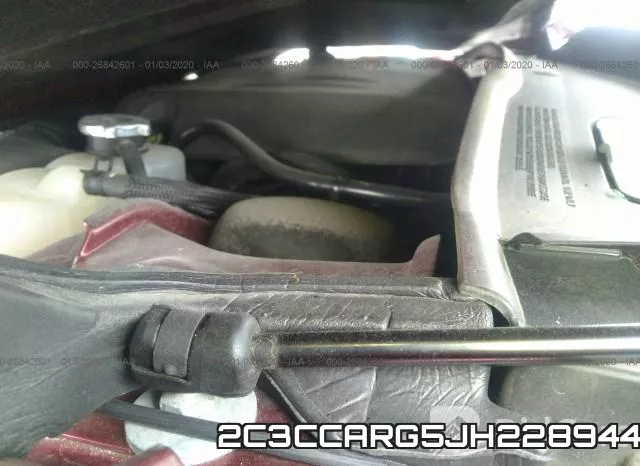 2C3CCARG5JH228944_10.webp