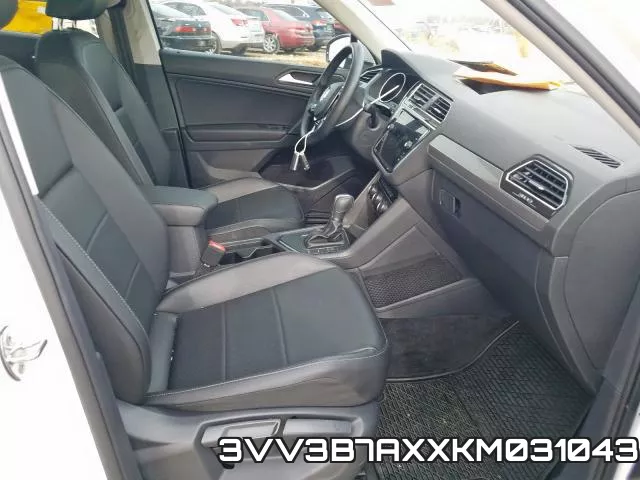 3VV3B7AXXKM031043_5.webp