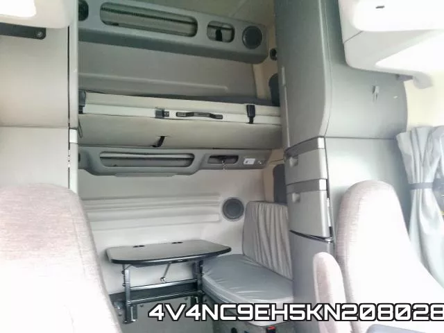 4V4NC9EH5KN208028_6.webp