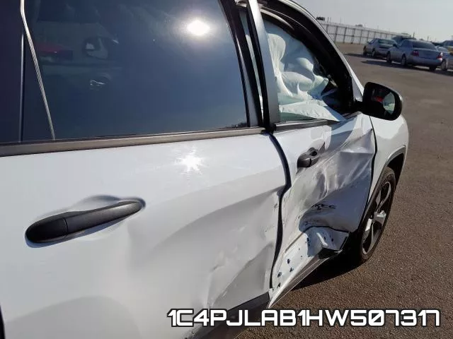 1C4PJLAB1HW507317