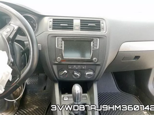 3VWDB7AJ9HM360742_9.webp