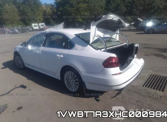 1VWBT7A3XHC000984_3.webp