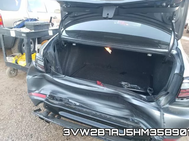 3VW2B7AJ5HM358901_9.webp