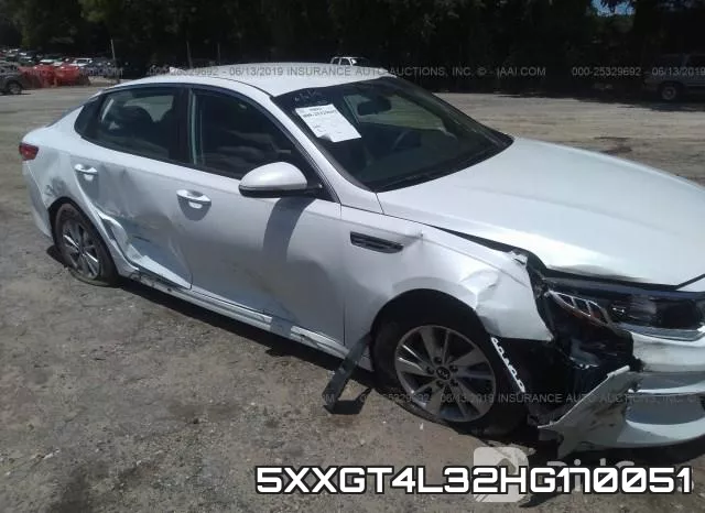 5XXGT4L32HG170051_6.webp