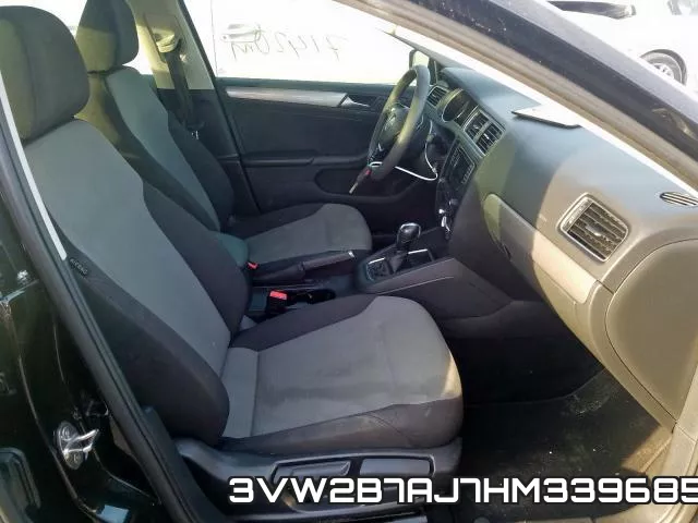 3VW2B7AJ7HM339685_5.webp