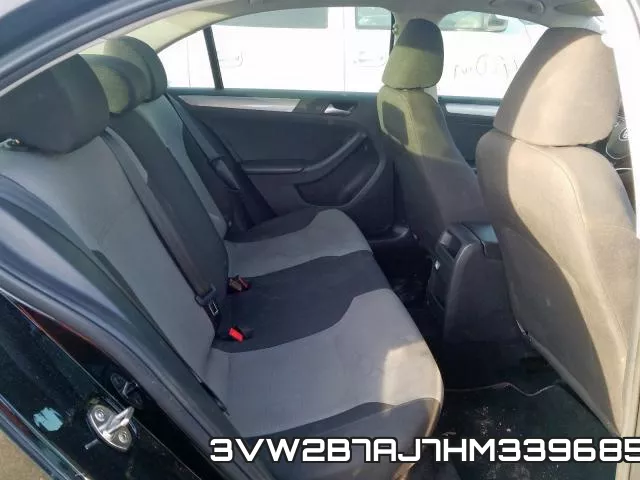 3VW2B7AJ7HM339685_6.webp